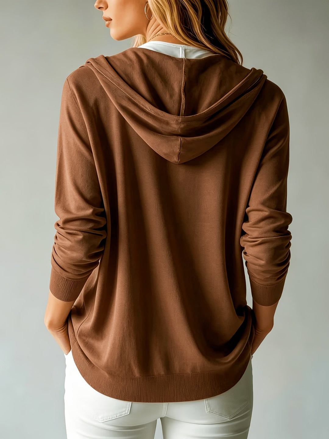 Camilla | Cardigan Cappuccino con Cappuccio e Bottoni