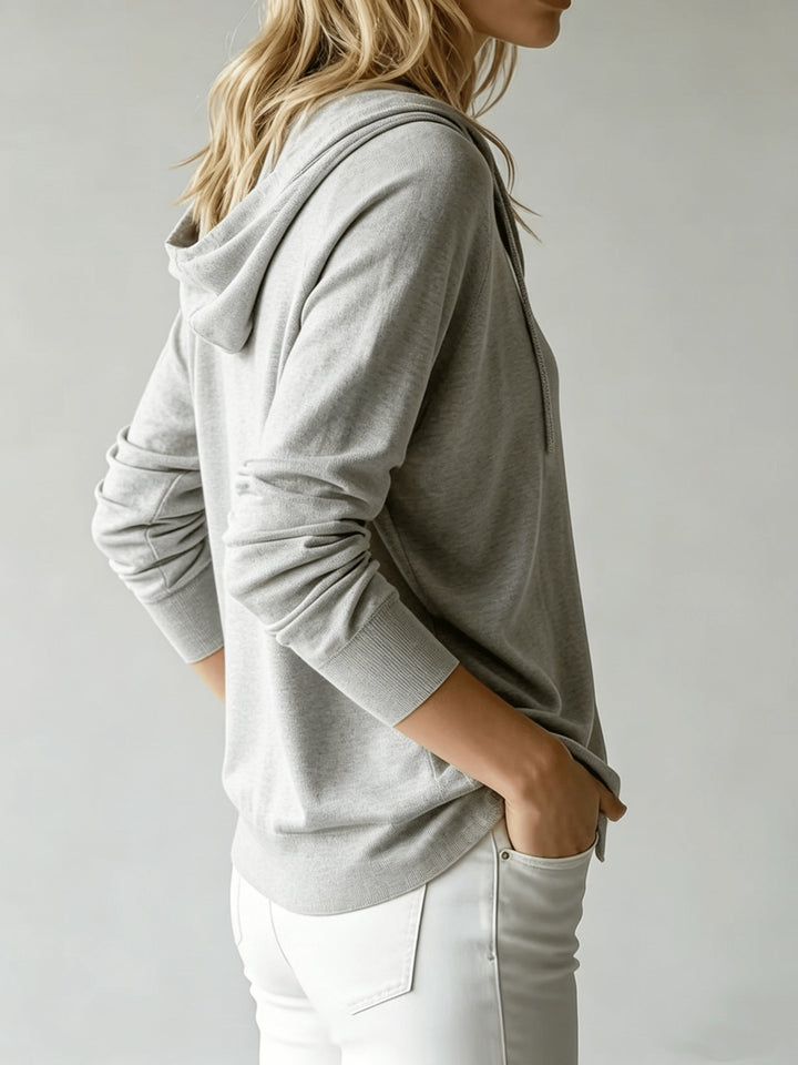 Ginevra | Cardigan Grigio Chiaro con Cappuccio e Chiusura a Bottoni