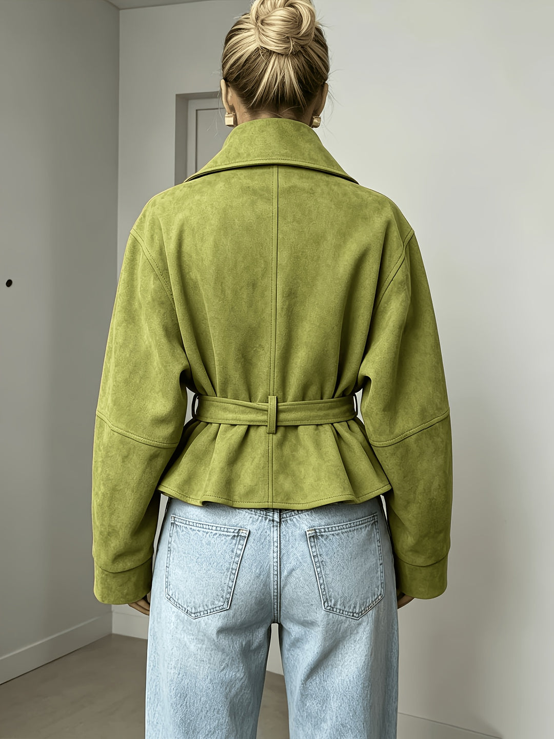 Perpetua | Giacca con cintura e collo a revers