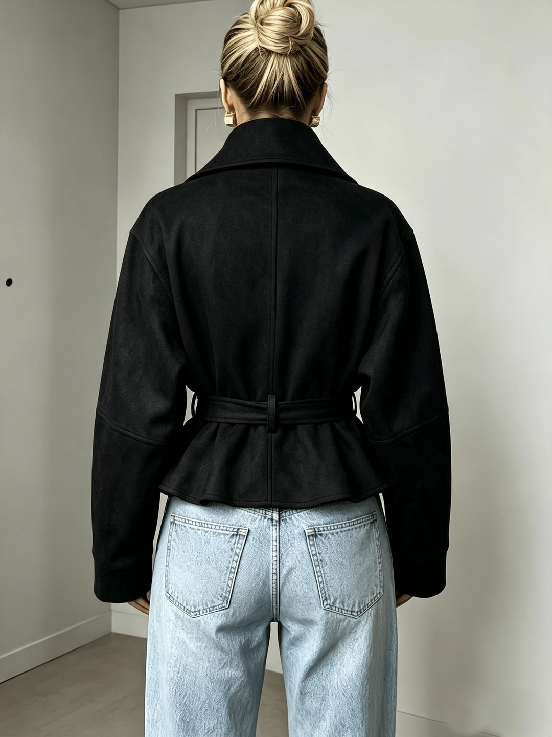 Perpetua | Giacca con cintura e collo a revers