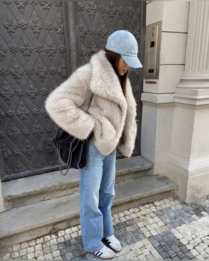 Iolanda | Cappotto in pelliccia sintetica