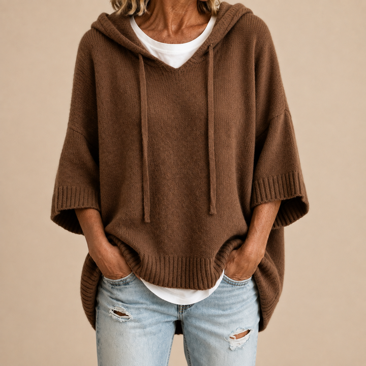 Oriana | Poncho in maglia con cappuccio e manica a tre quarti