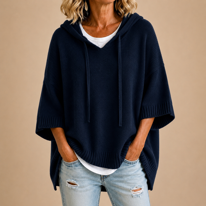 Oriana | Poncho in maglia con cappuccio e manica a tre quarti