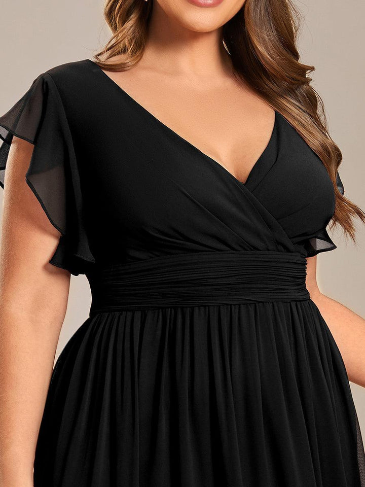 Liliana | Abito da damigella in chiffon con maniche plissettate e scollatura sul retro