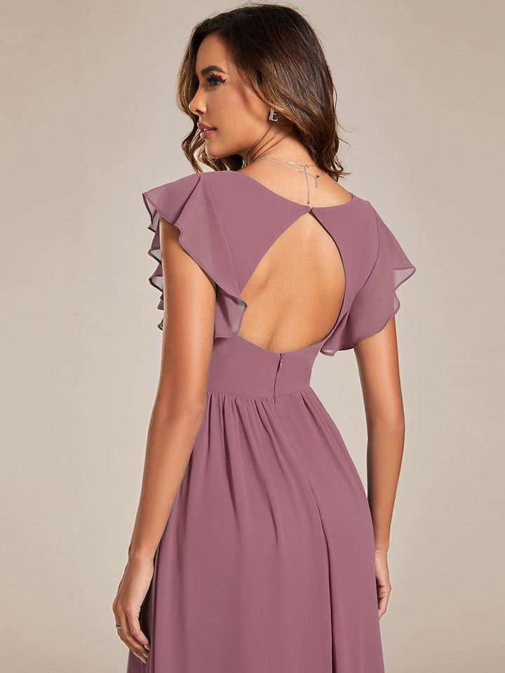 Liliana | Abito da damigella in chiffon con maniche plissettate e scollatura sul retro