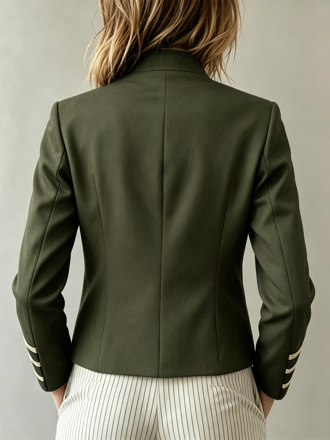 Cecilia | Blazer corto con collo alto