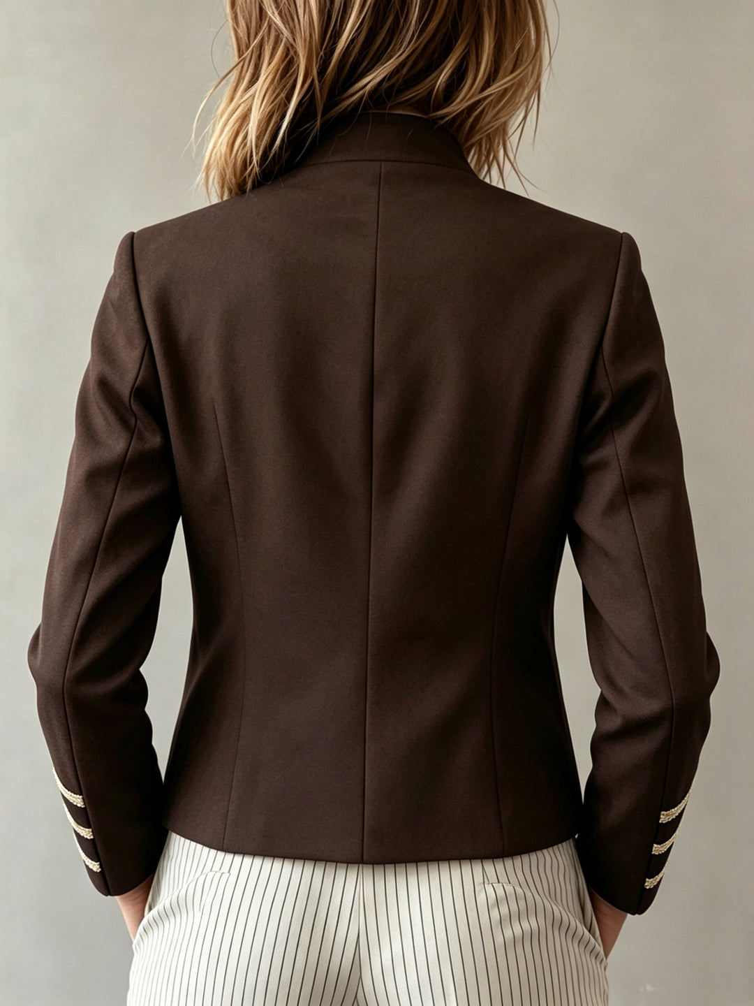 Cecilia | Blazer corto con collo alto
